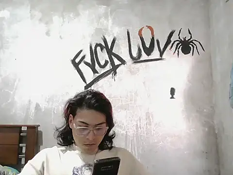 dirty model online show from 04-08-26, 10:11