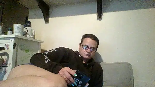 Snapshot of PremiumKitty chatting on 02-21-26, 01:07 PremiumKitty online show from 02-21-26, 01:07