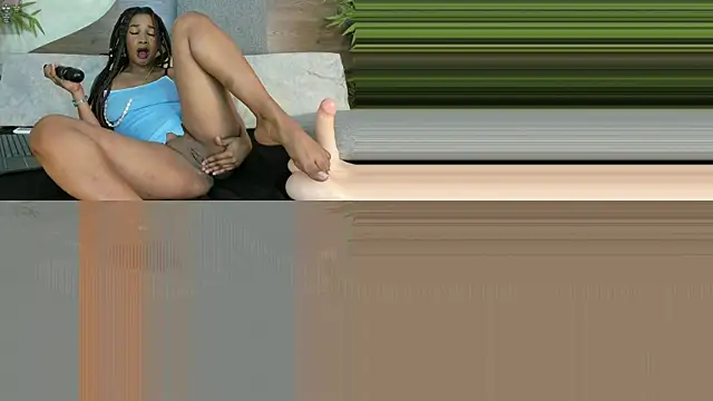 Snapshot of katia_cute chatting on 10-02-25, 02:09 katia cute online show from 10-02-25, 02:09