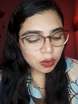 Snapshot of Diamily chatting on 10-11-25, 04:13 Diamily online show from 10-11-25, 04:13