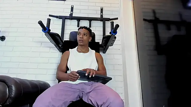 ItaloMoore online show from 01-12-26, 12:56