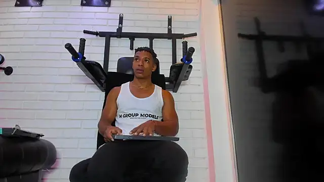 ItaloMoore online show from 12-02-25, 11:45