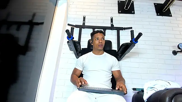 ItaloMoore online show from 02-20-26, 11:23