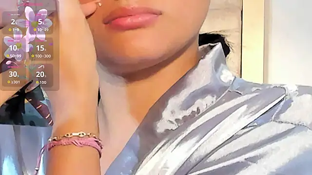 VioletHilton online show from 10-28-25, 06:40