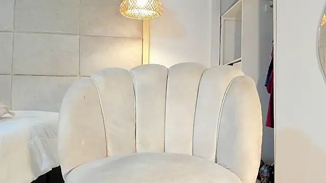 VioletHilton online show from 09-30-25, 07:20