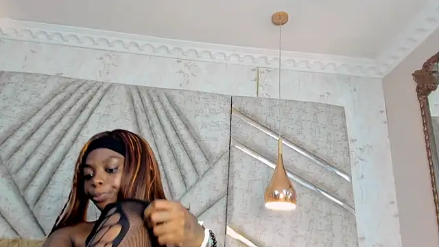 OliviaGarciaa online show from 10-03-25, 06:48