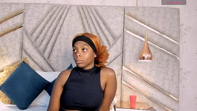 OliviaGarciaa online show from 09-28-25, 03:24