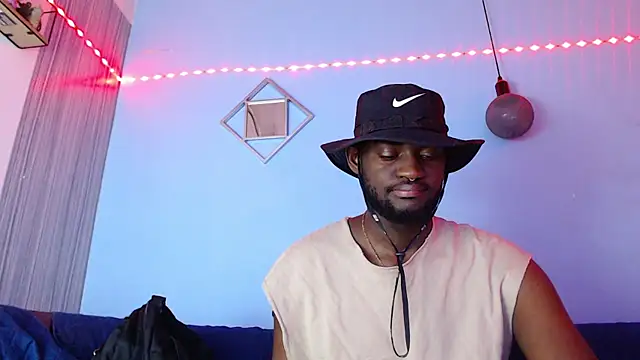 eebony stallion online show from 04-09-26, 06:25