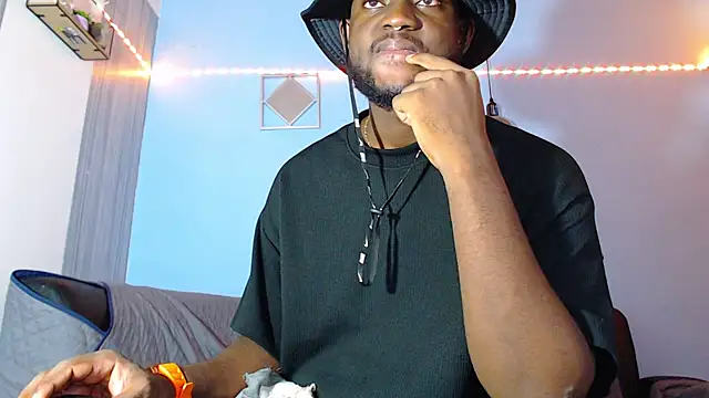 eebony stallion online show from 03-03-26, 07:32