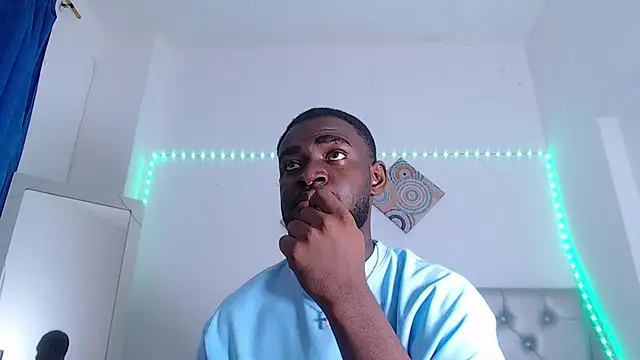 eebony stallion online show from 01-06-26, 07:07