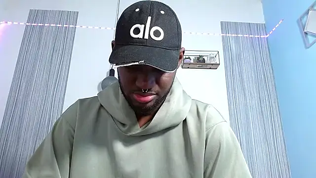 eebony stallion online show from 10-25-25, 03:28