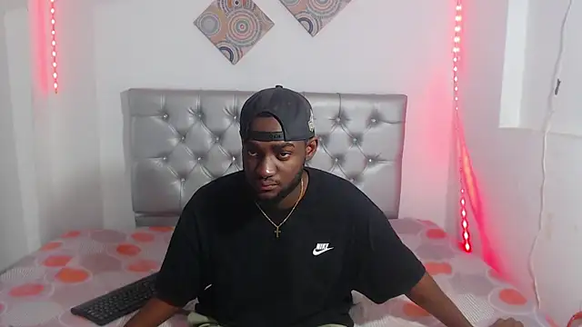 eebony stallion online show from 12-04-25, 06:51