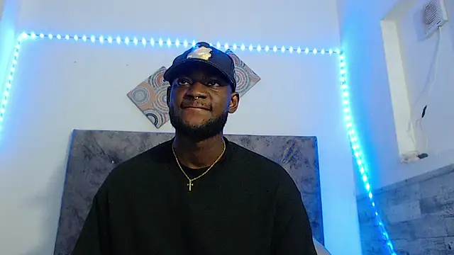 eebony stallion online show from 04-14-26, 06:24