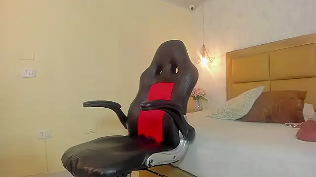 MELISSAROUGE online show from 06-01-26, 07:46
