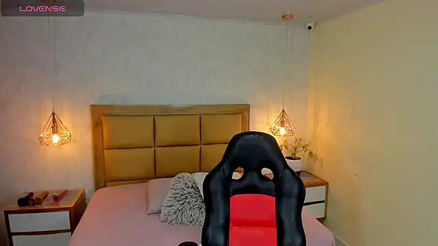 MELISSAROUGE online show from 10-11-25, 12:50