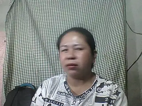 Snapshot of Pinay_Mama1234 chatting on 01-12-26, 02:46 Pinay Mama1234 online show from 01-12-26, 02:46