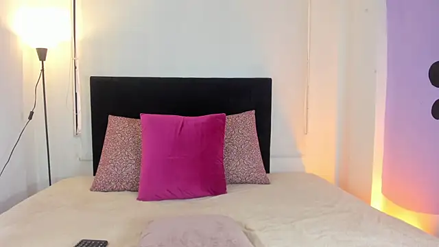 LunaVelvet777 online show from 01-12-26, 06:58