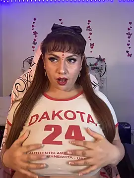 Snapshot of kattaleya14 chatting on 07-08-26, 04:13 kattaleya14 online show from 07-08-26, 04:13