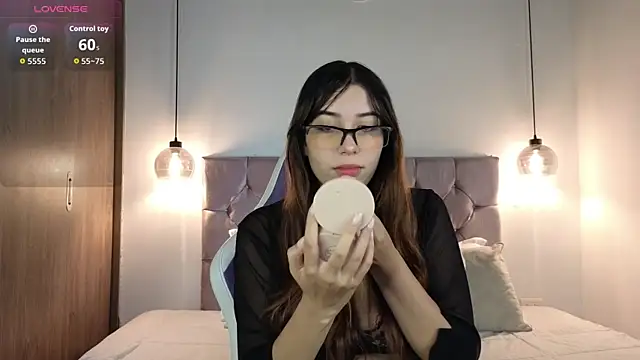 lila min online show from 09-18-25, 01:58