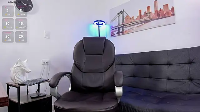 Dash Bukoski online show from 10-20-25, 01:55