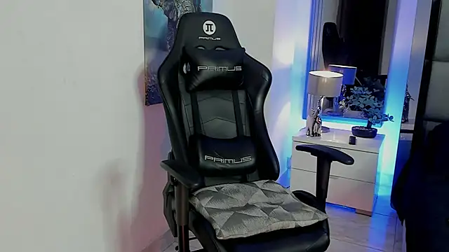 Dash Bukoski online show from 02-05-26, 04:47