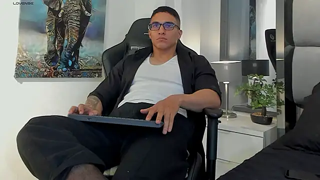 Dash Bukoski online show from 02-16-26, 11:42