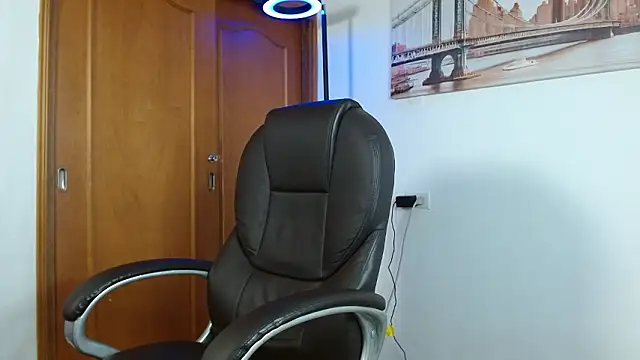 Dash Bukoski online show from 03-04-26, 01:41