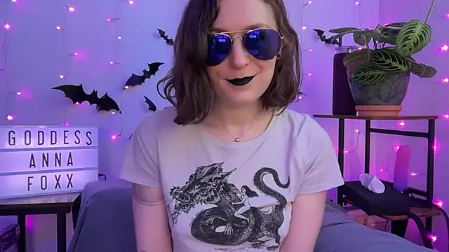 mistressannafoxx online show from 11-28-25, 09:59