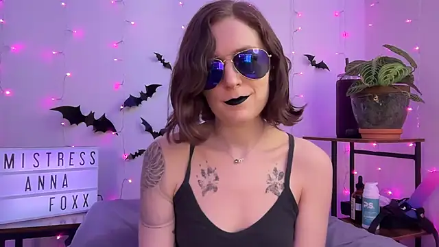 mistressannafoxx online show from 11-07-25, 09:41