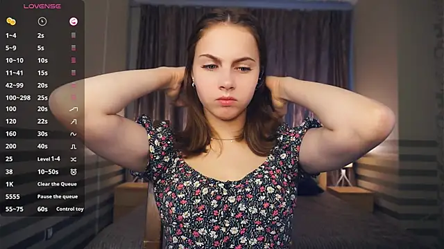 NylaNadler online show from 09-21-25, 06:29