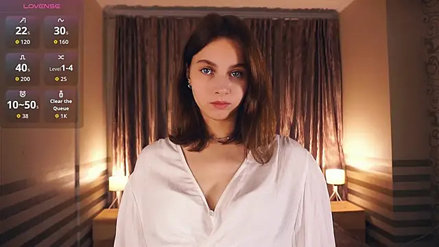 NylaNadler online show from 09-09-25, 03:54