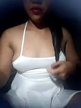 Snapshot of hotmomma8 chatting on 10-27-25, 05:36 hotmomma8 online show from 10-27-25, 05:36