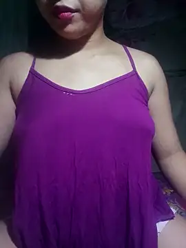 Snapshot of hotmomma8 chatting on 10-08-25, 04:36 hotmomma8 online show from 10-08-25, 04:36