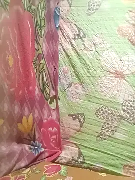 Snapshot of hotmomma8 chatting on 09-11-25, 06:41 hotmomma8 online show from 09-11-25, 06:41