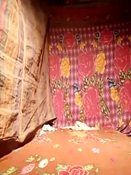 Snapshot of hotmomma8 chatting on 11-29-25, 08:53 hotmomma8 online show from 11-29-25, 08:53