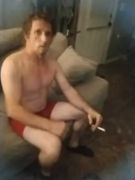 Snapshot of CatchyPart93 chatting on 10-25-25, 08:35 CatchyPart93 online show from 10-25-25, 08:35