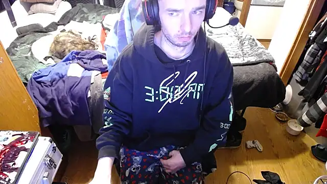 Snapshot of womenhateme69 chatting on 02-15-26, 05:52 womenhateme69 online show from 02-15-26, 05:52