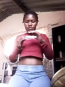 Snapshot of Miss_thorne chatting on 10-06-25, 12:17 Miss thorne online show from 10-06-25, 12:17