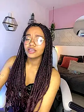 Snapshot of Terry_ebony chatting on 10-18-25, 05:31 Terry ebony online show from 10-18-25, 05:31