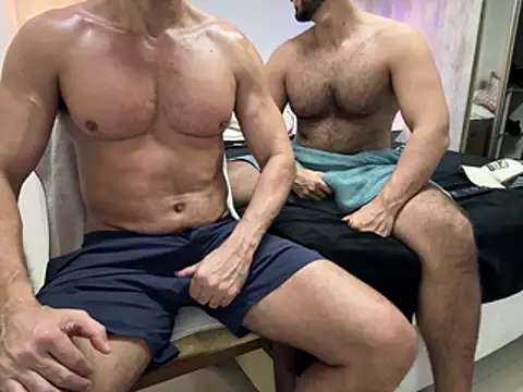 CasadoLutadorBigStuds online show from 07-12-26, 11:49