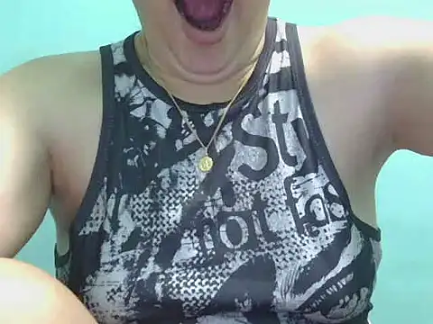 Snapshot of sexychubb101 chatting on 10-16-25, 02:42 sexychubb101 online show from 10-16-25, 02:42