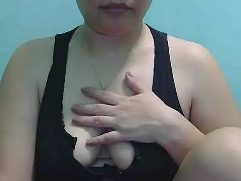 Snapshot of sexychubb101 chatting on 10-18-25, 10:17 sexychubb101 online show from 10-18-25, 10:17