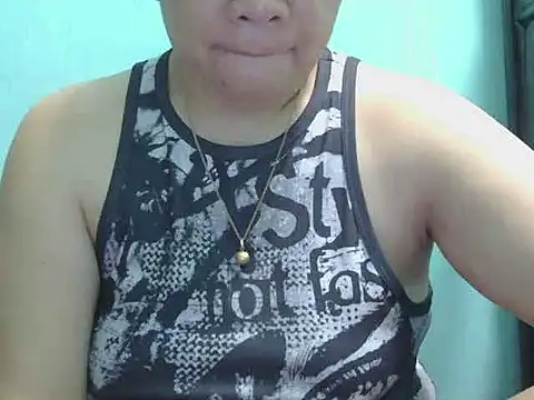 Snapshot of sexychubb101 chatting on 12-05-25, 12:37 sexychubb101 online show from 12-05-25, 12:37