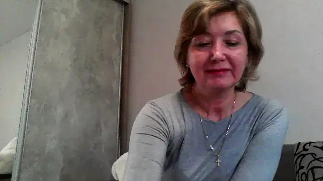 Snapshot of IrynaMolbertx chatting on 10-24-25, 07:18 IrynaMolbertx online show from 10-24-25, 07:18