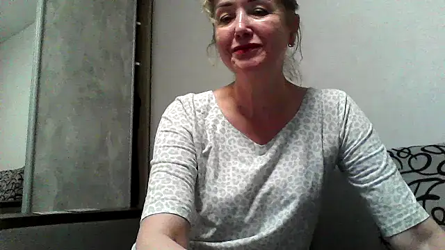 IrynaMolbertx online show from 01-15-26, 03:37