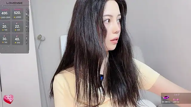 Amy-i online show from 05-27-26, 01:29