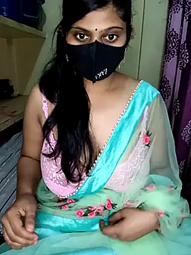 Snapshot of reena502 chatting on 10-03-25, 05:31 reena502 online show from 10-03-25, 05:31