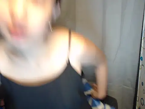 Snapshot of Soft_Angel8 chatting on 04-11-26, 05:04 Soft Angel8 online show from 04-11-26, 05:04