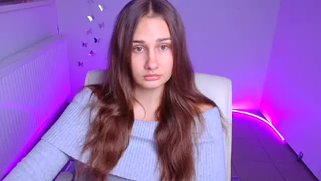 Stefanie Sweet online show from 10-06-25, 05:41