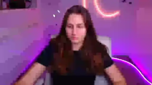 Stefanie Sweet online show from 11-19-25, 06:24